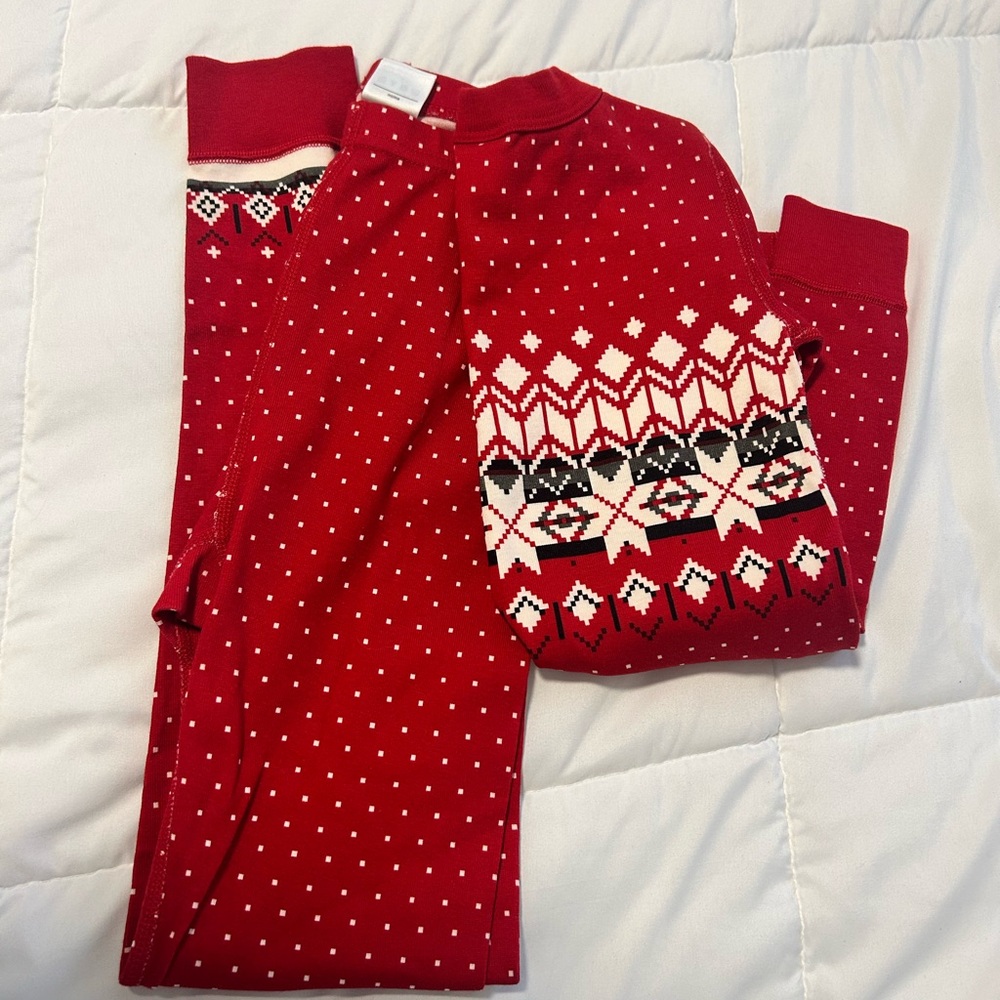 Hanna Andersson Red Fair Isle Thermal Pajama Set with White and Black Accents